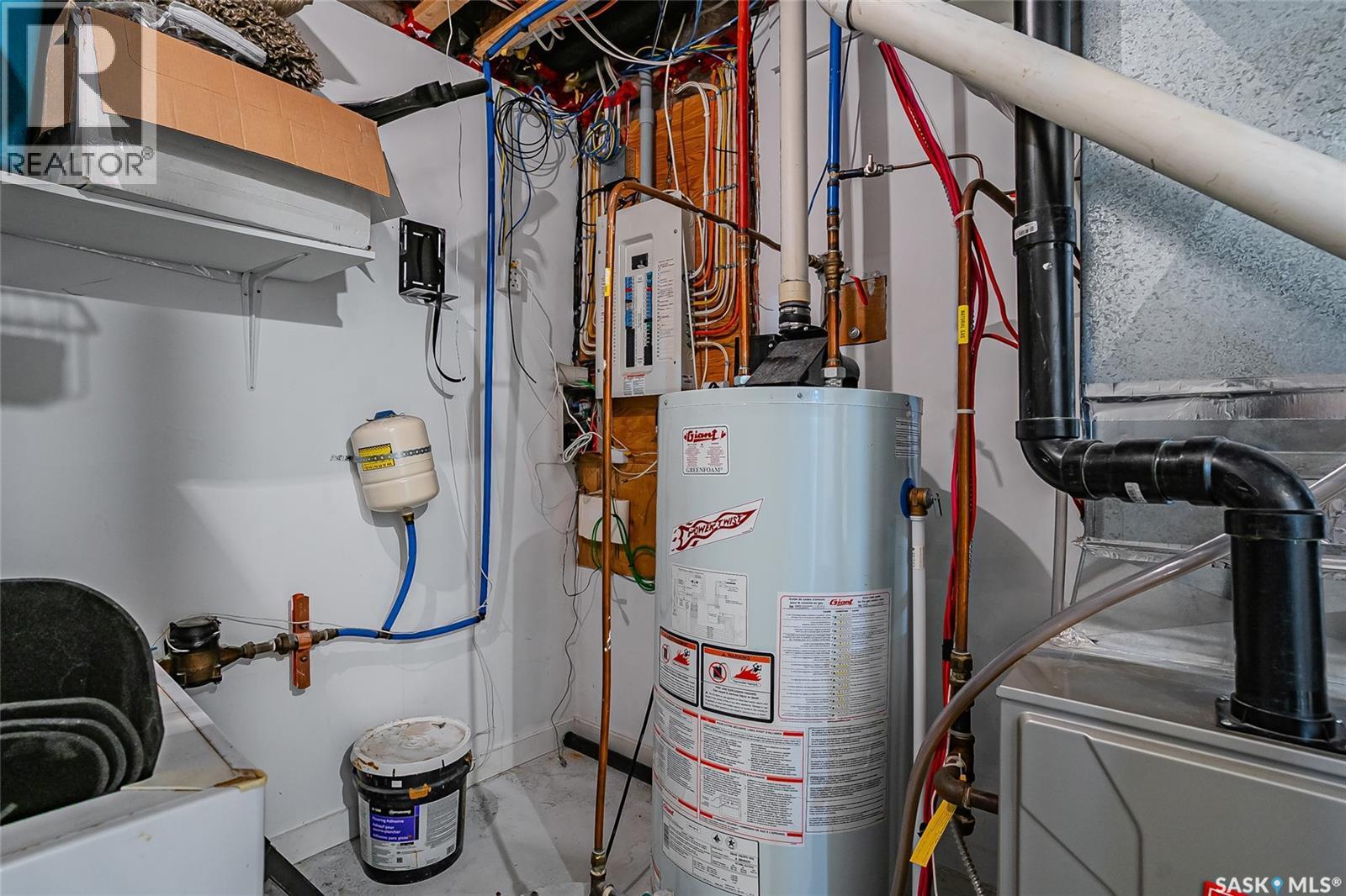 934 Stonebridge Common, Saskatoon, SK - Indoor Photo Showing Basement