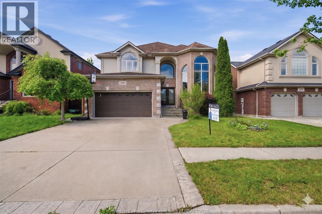 769 Massimo Crescent, Windsor, ON - Outdoor With Facade