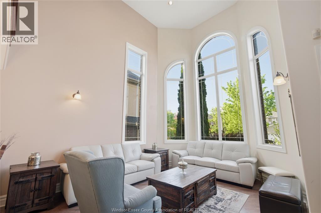 769 Massimo Crescent, Windsor, ON - Indoor Photo Showing Living Room