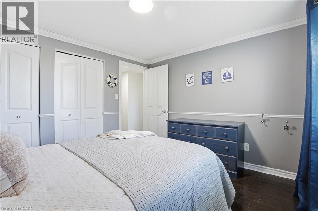 136 Marcy Crescent, Cambridge, ON - Indoor Photo Showing Bedroom