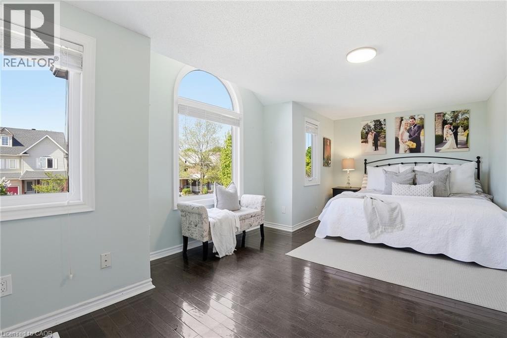 136 Marcy Crescent, Cambridge, ON - Indoor Photo Showing Bedroom