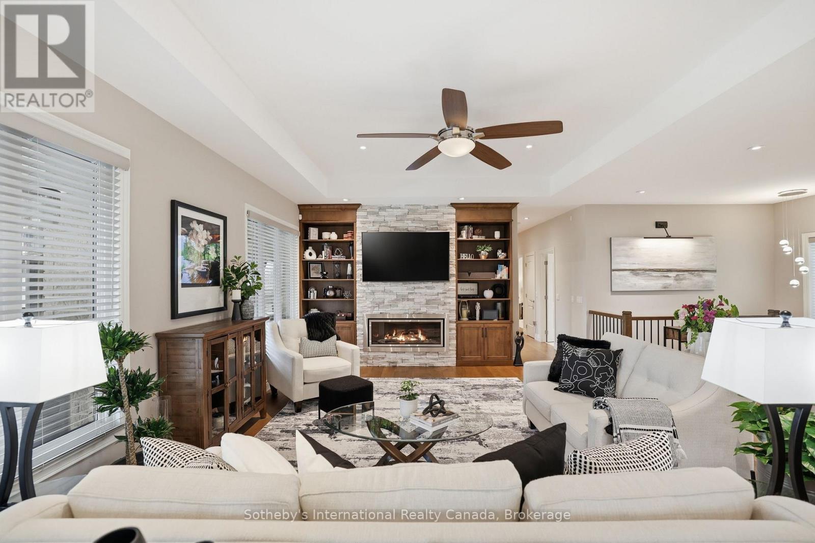 565332 Sideroad 7A, Grey Highlands, ON - Indoor Photo Showing Living Room With Fireplace