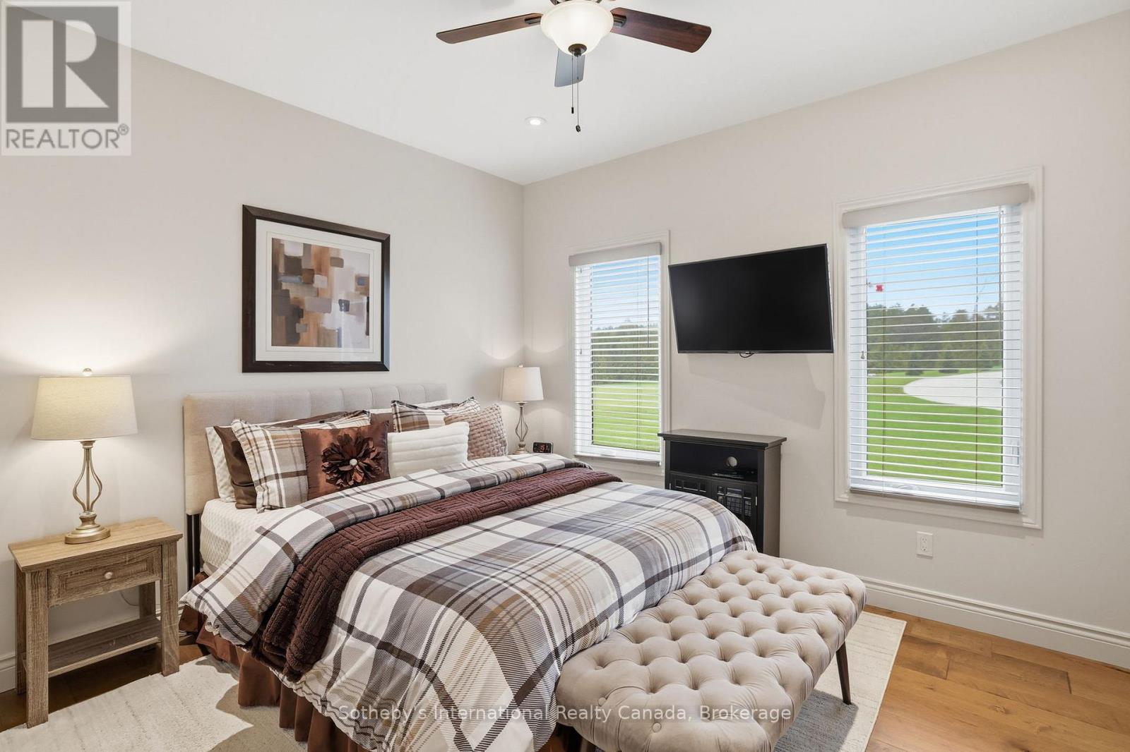 565332 Sideroad 7A, Grey Highlands, ON - Indoor Photo Showing Bedroom