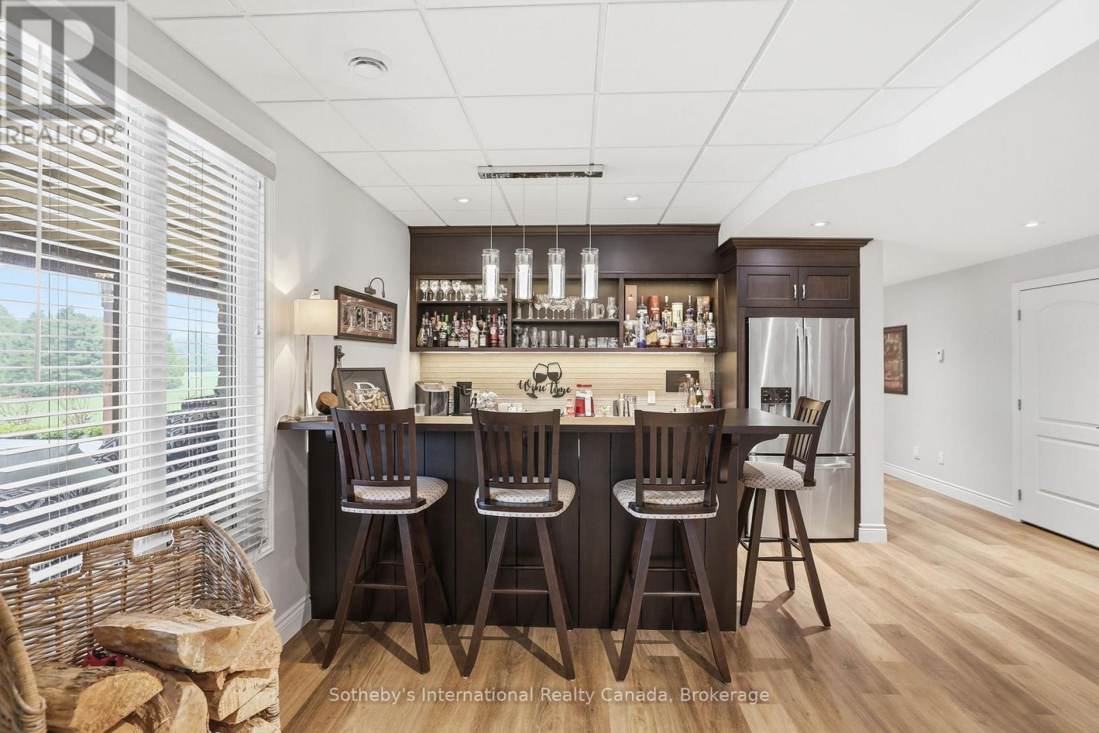 565332 Sideroad 7A, Grey Highlands, ON - Indoor Photo Showing Dining Room