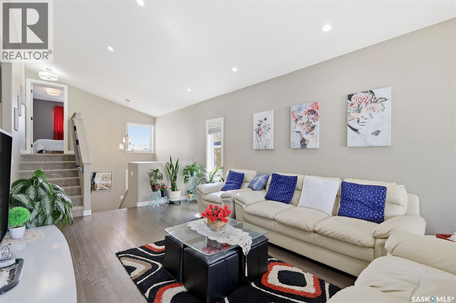 211 Baltzan Boulevard, Saskatoon, SK - Indoor Photo Showing Living Room