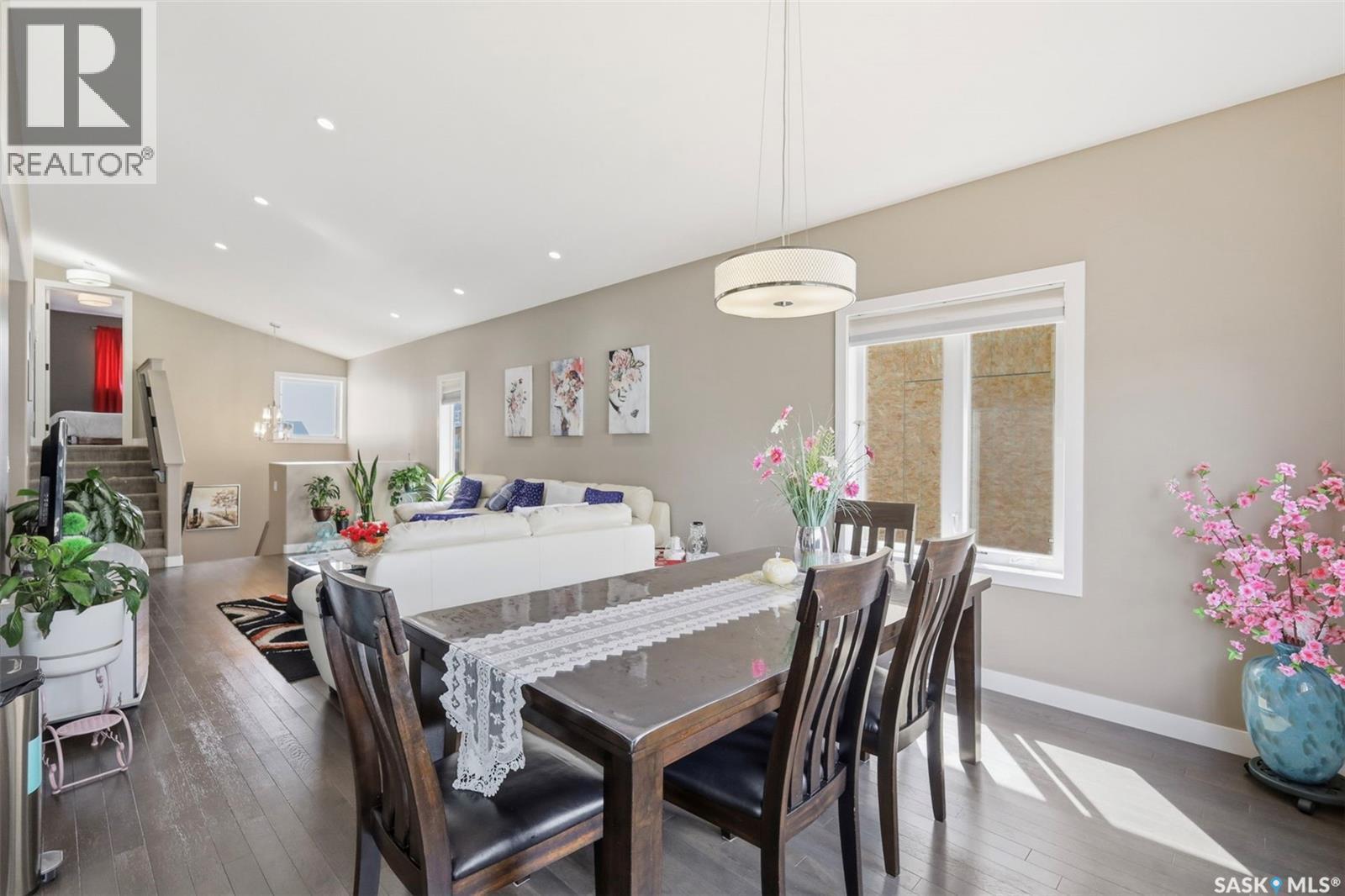 211 Baltzan Boulevard, Saskatoon, SK - Indoor Photo Showing Dining Room