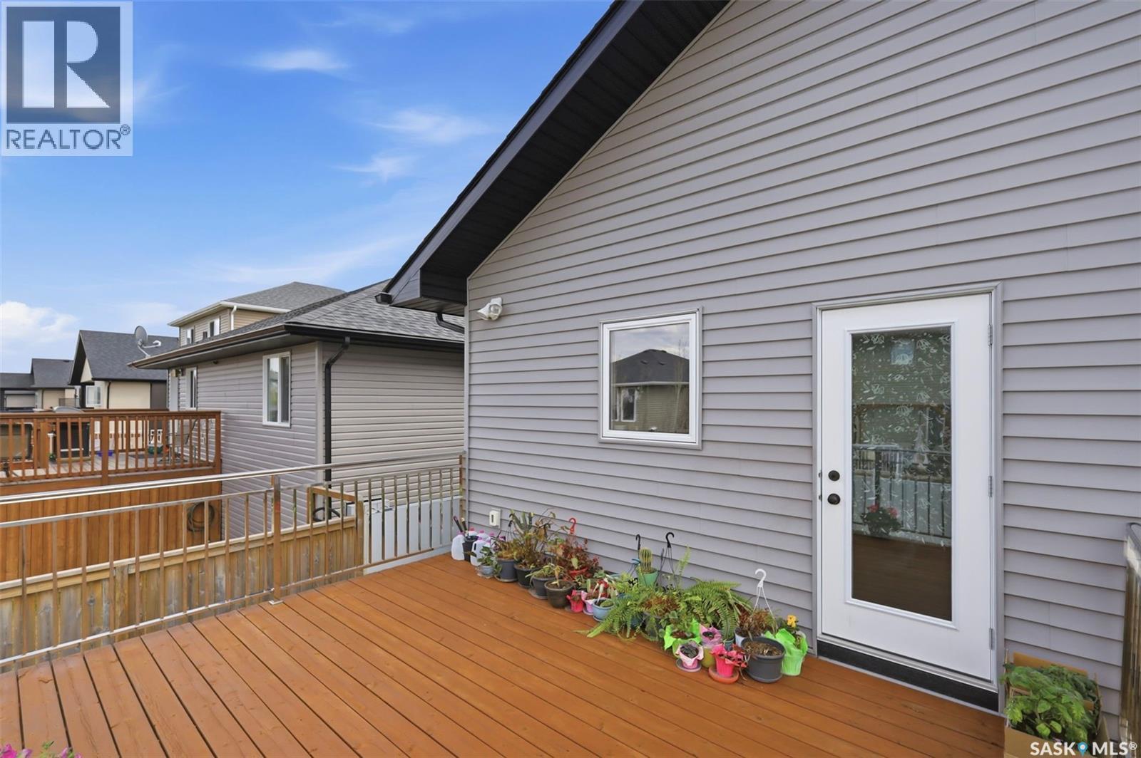 211 Baltzan Boulevard, Saskatoon, SK - Outdoor With Deck Patio Veranda With Exterior