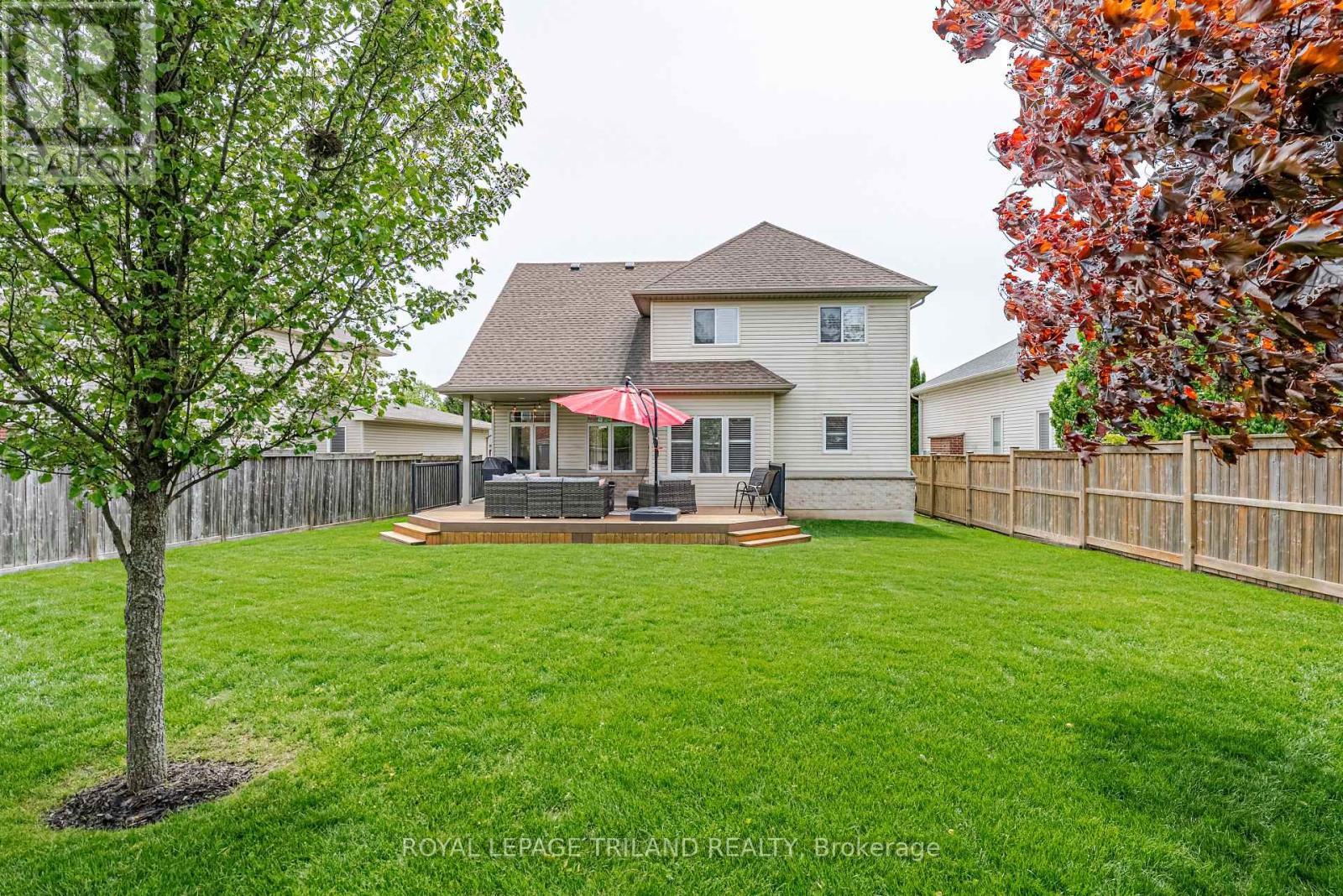 26 Augusta Crescent, St. Thomas, ON - Outdoor With Deck Patio Veranda With Backyard