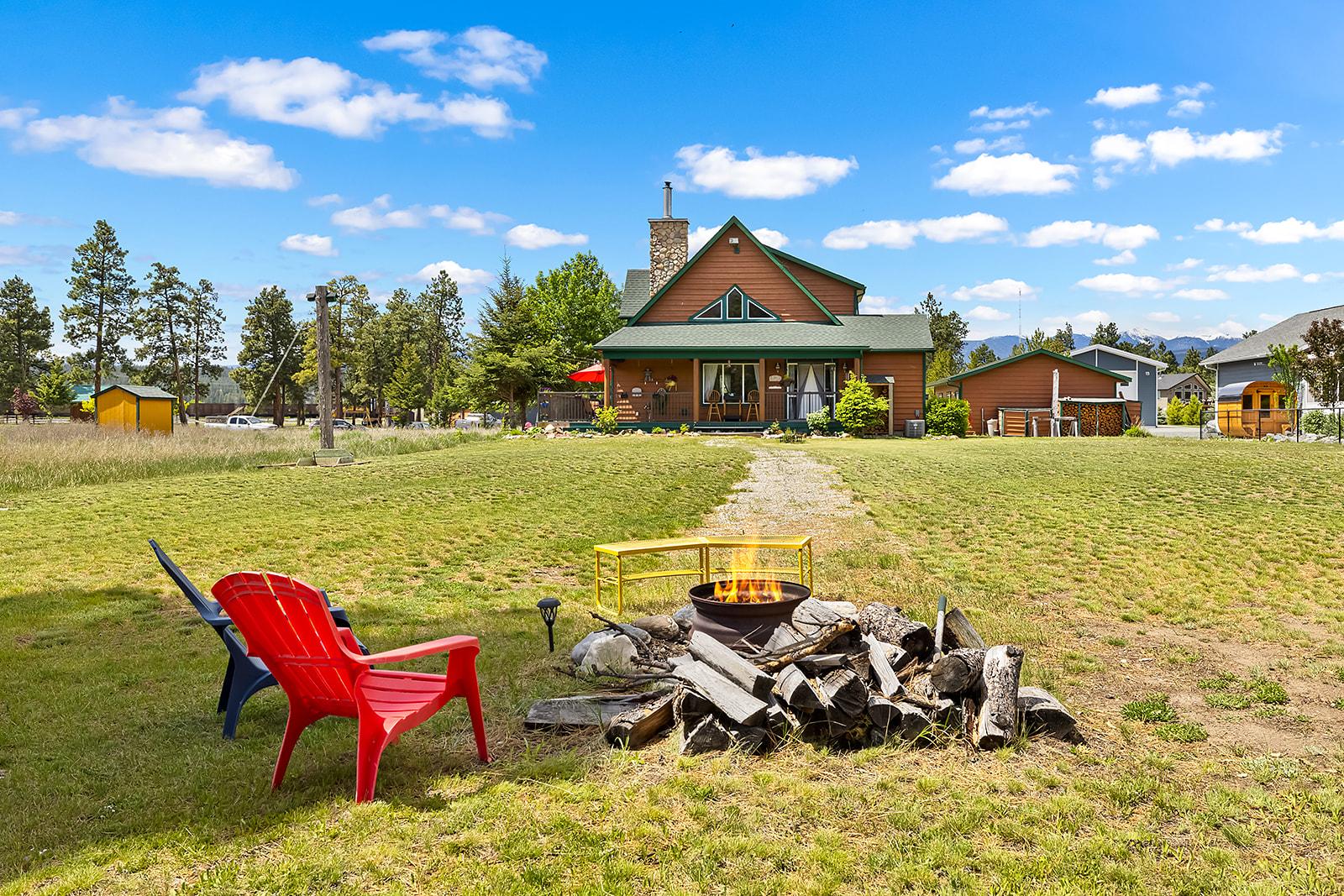 6738 Cameron Pond Road, Wasa, BC - Outdoor With Deck Patio Veranda