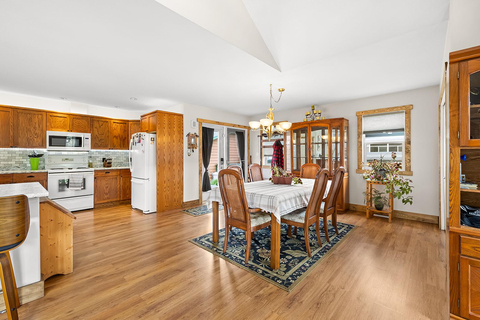 6738 Cameron Pond Road, Wasa, BC - Indoor