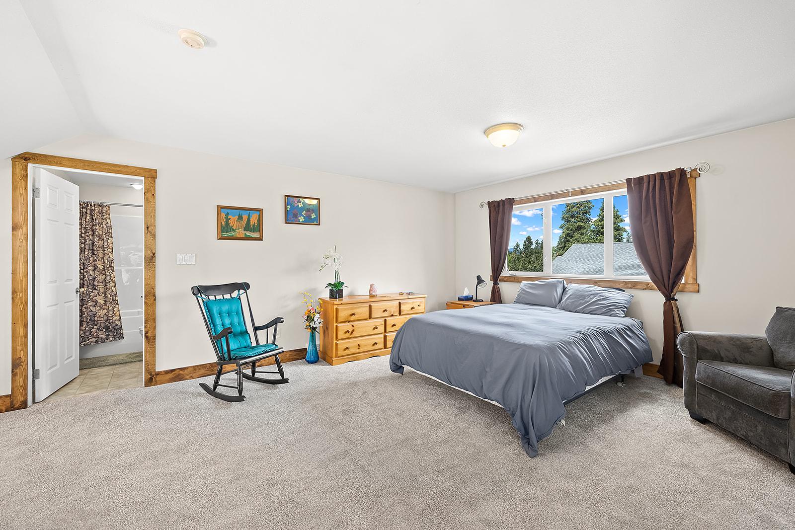 6738 Cameron Pond Road, Wasa, BC - Indoor Photo Showing Bedroom