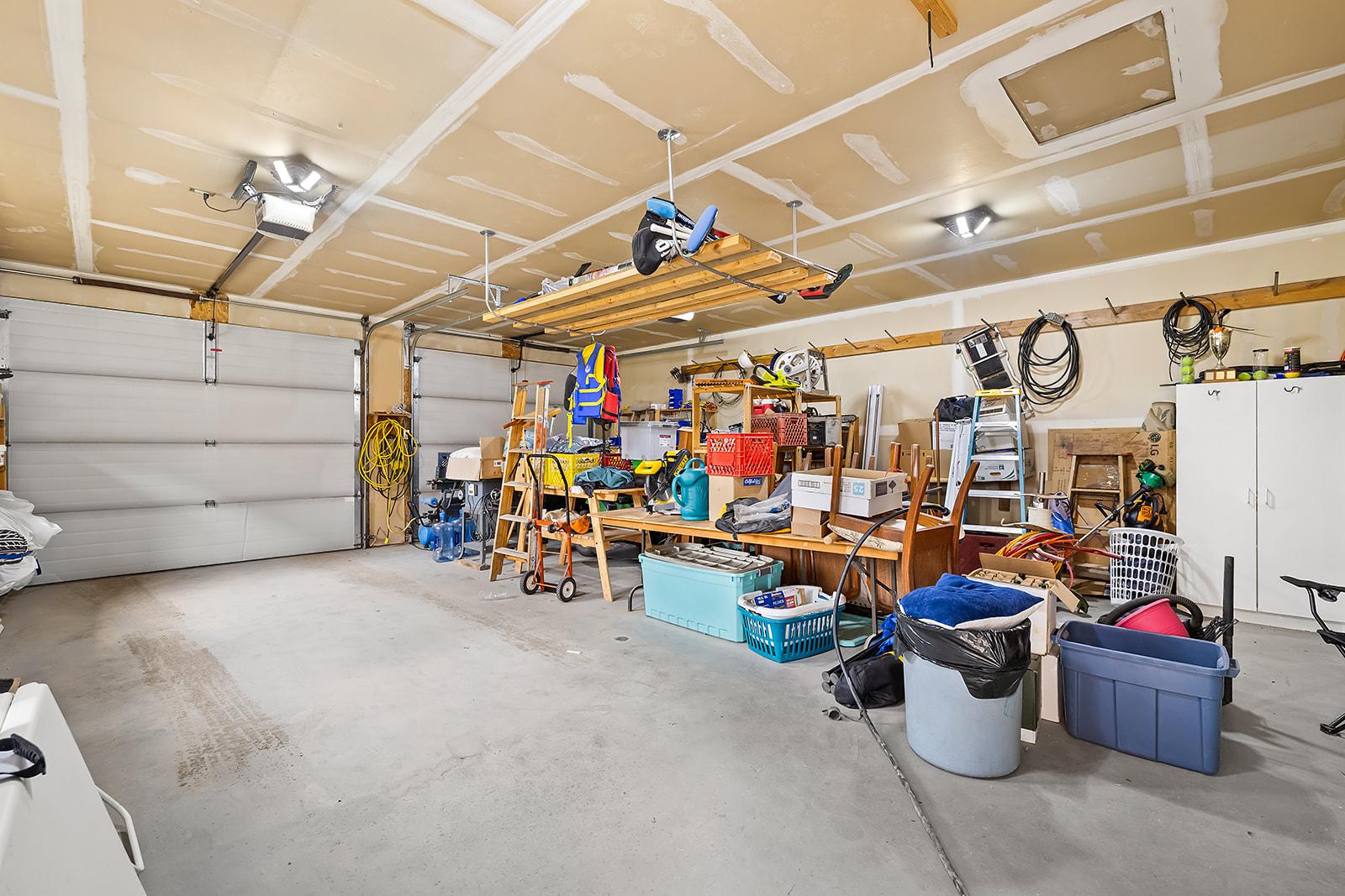 6738 Cameron Pond Road, Wasa, BC - Indoor Photo Showing Garage