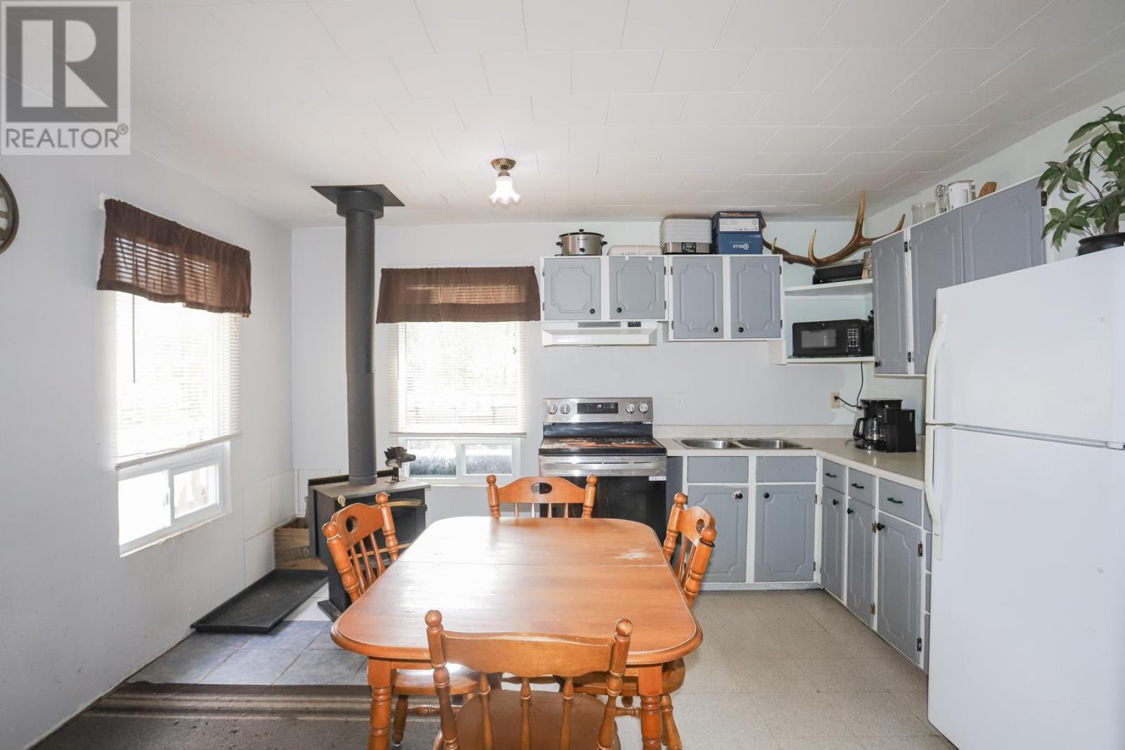 3191 Birch St, Hilton Beach, ON - Indoor