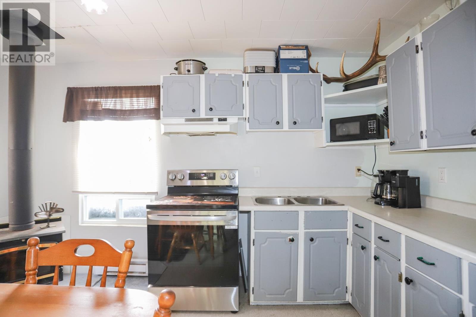 3191 Birch St, Hilton Beach, ON - Indoor Photo Showing Kitchen