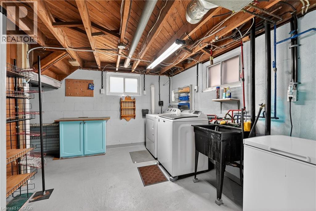 117 Stewartdale Avenue, Hamilton, ON - Indoor Photo Showing Laundry Room