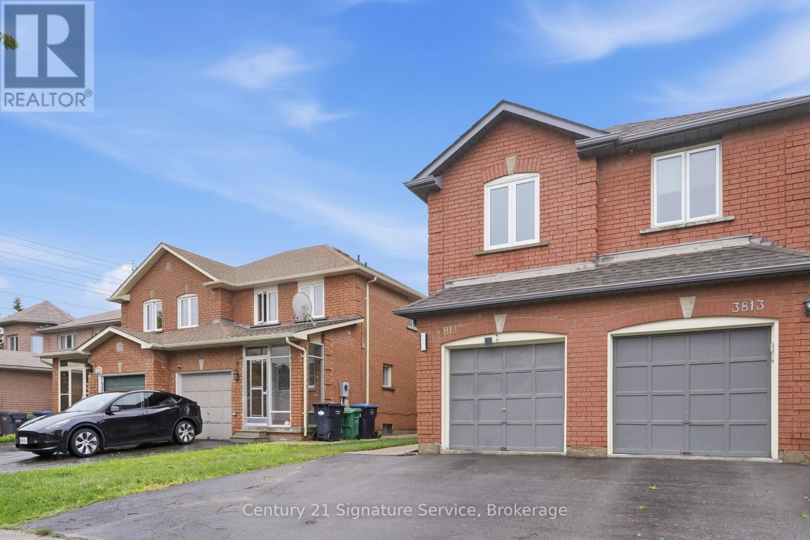 3811 Densbury Drive, Mississauga, ON - Outdoor