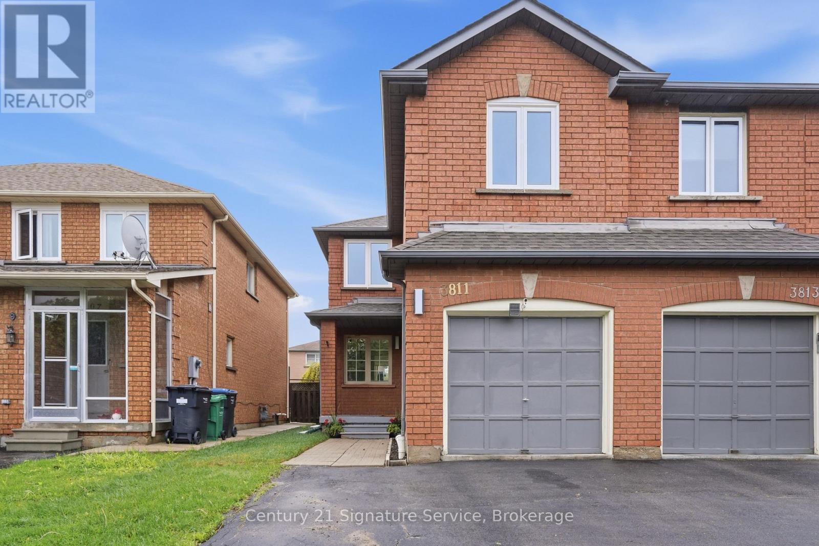 3811 Densbury Drive, Mississauga, ON - Outdoor With Exterior