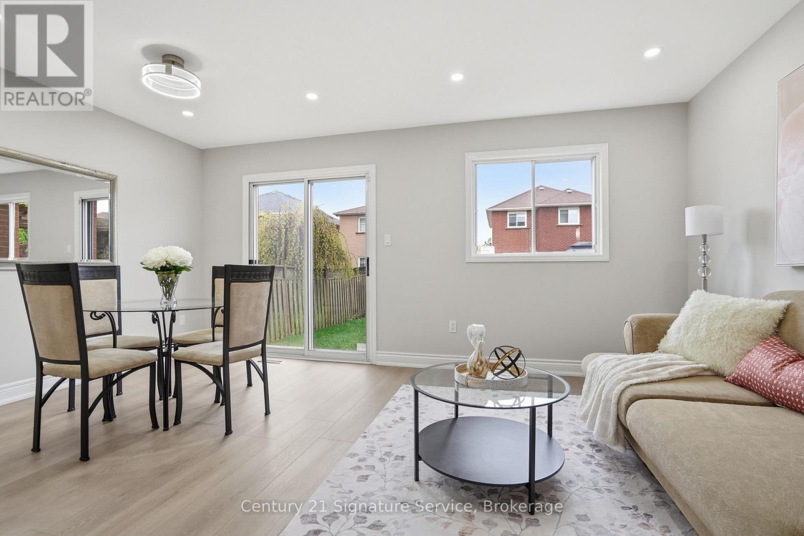 3811 Densbury Drive, Mississauga, ON - Indoor