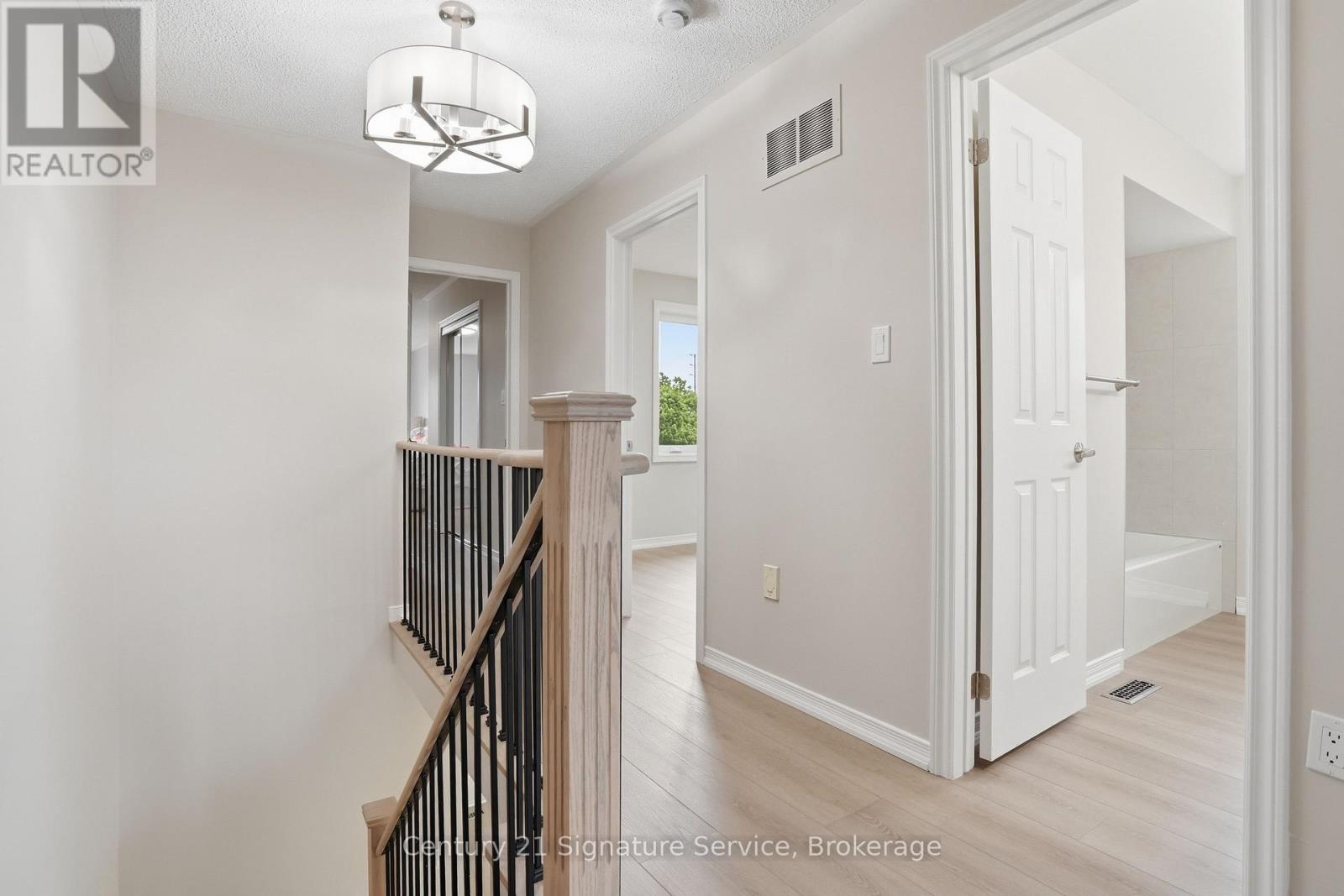 3811 Densbury Drive, Mississauga, ON - Indoor Photo Showing Other Room