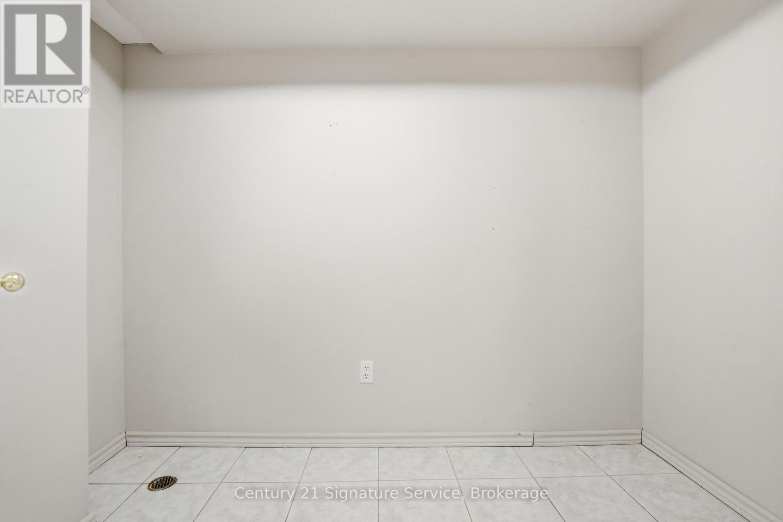 3811 Densbury Drive, Mississauga, ON - Indoor Photo Showing Other Room