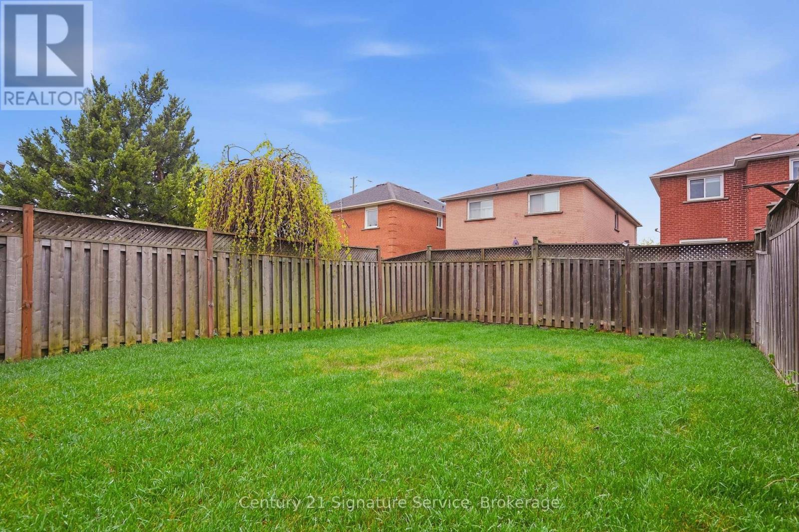 3811 Densbury Drive, Mississauga, ON - Outdoor