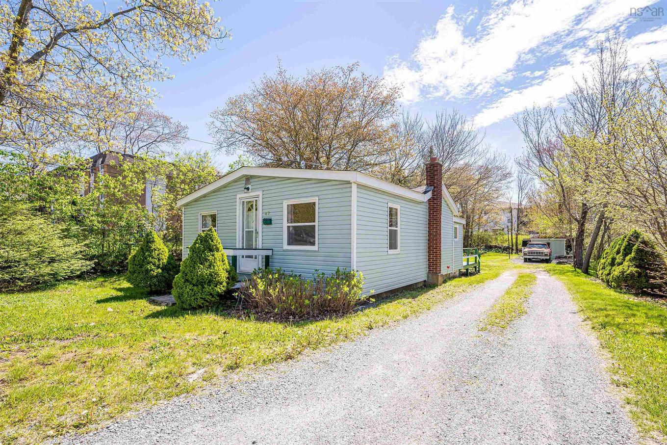 42 Jackson Road, Dartmouth, NS