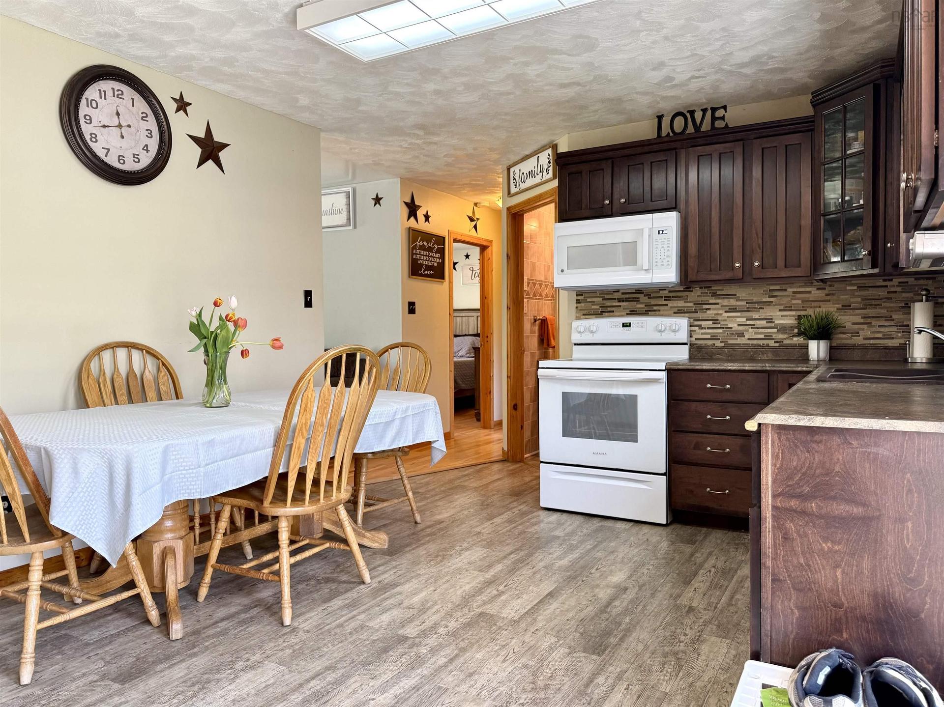 500 242 Highway, River Hebert, NS