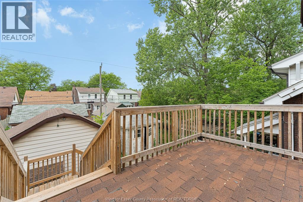 1525 Dougall, Windsor, ON - Outdoor With Exterior