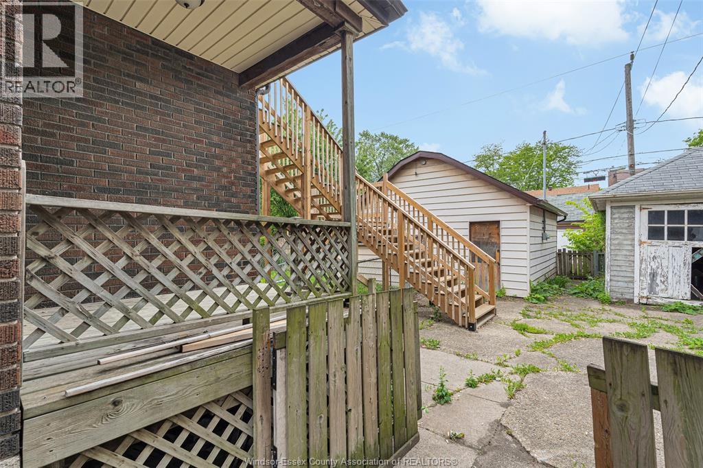 1525 Dougall, Windsor, ON - Outdoor With Exterior
