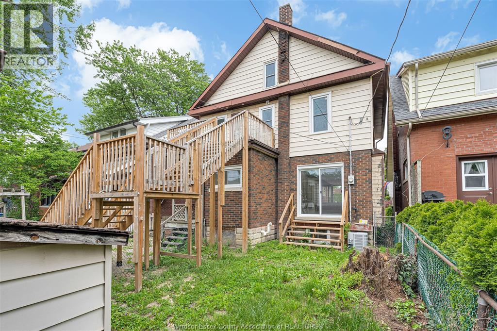 1525 Dougall, Windsor, ON - Outdoor