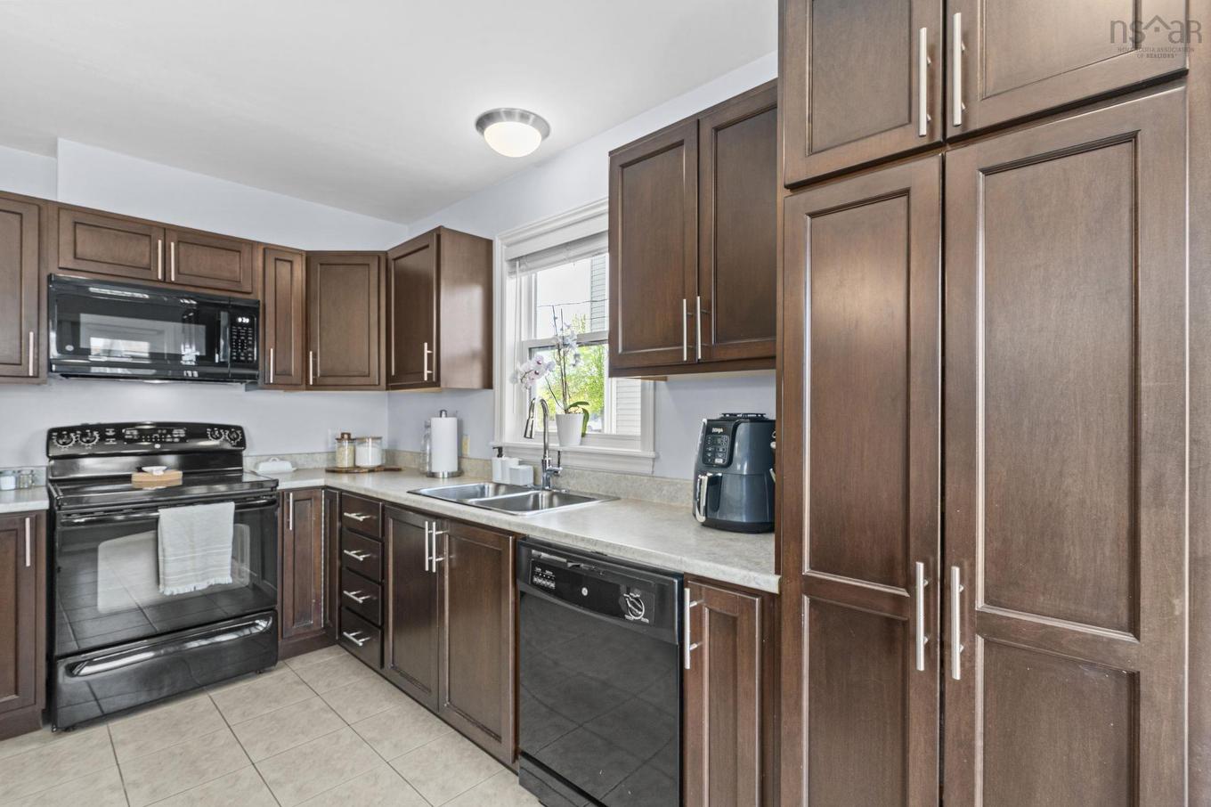 77 Katrina Crescent, Halifax, NS