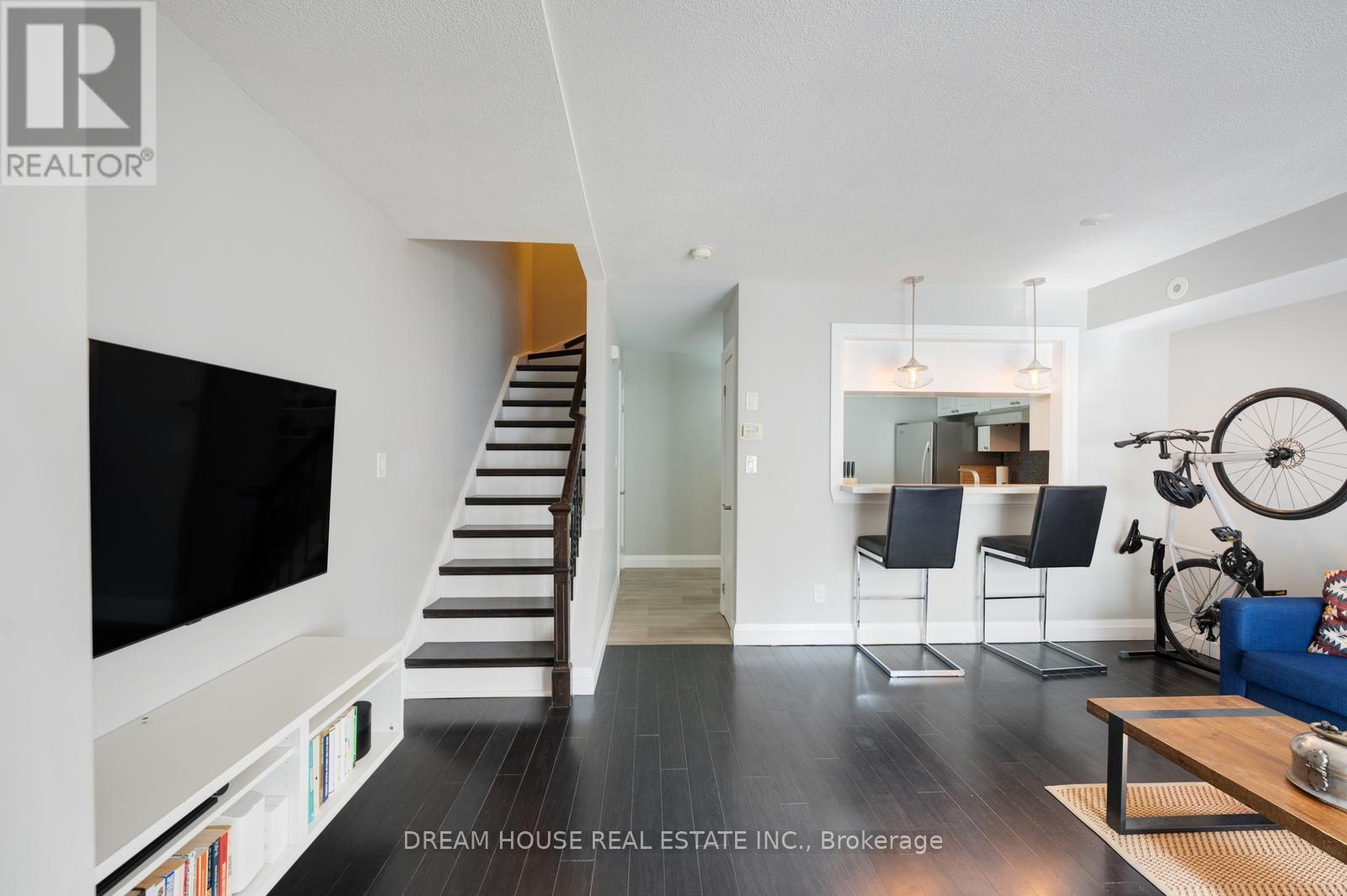1008 - 5 Everson Drive, Toronto, ON - Indoor