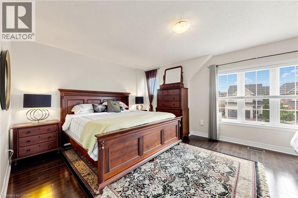 4176 Saunders Crescent, Burlington, ON - Indoor Photo Showing Bedroom