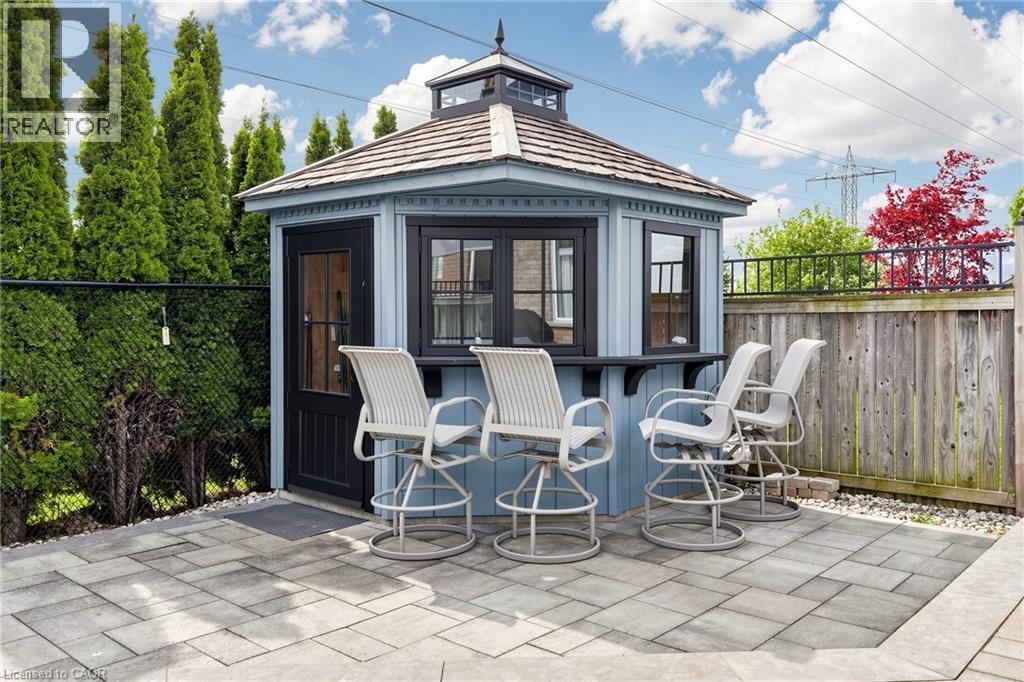 4176 Saunders Crescent, Burlington, ON - Outdoor With Deck Patio Veranda