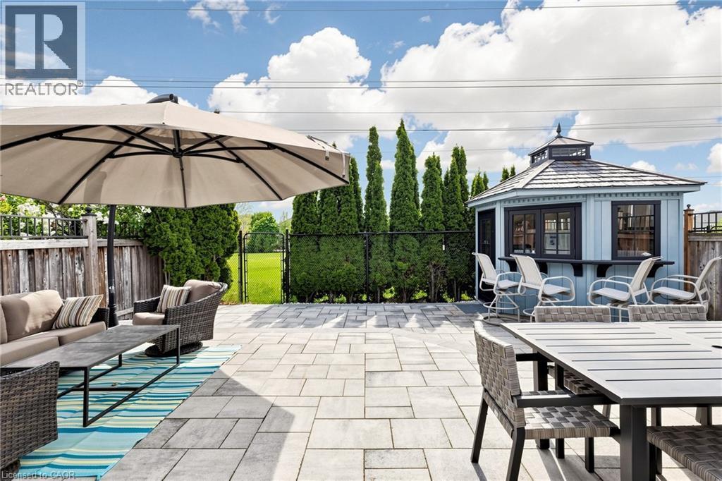 4176 Saunders Crescent, Burlington, ON - Outdoor With Deck Patio Veranda
