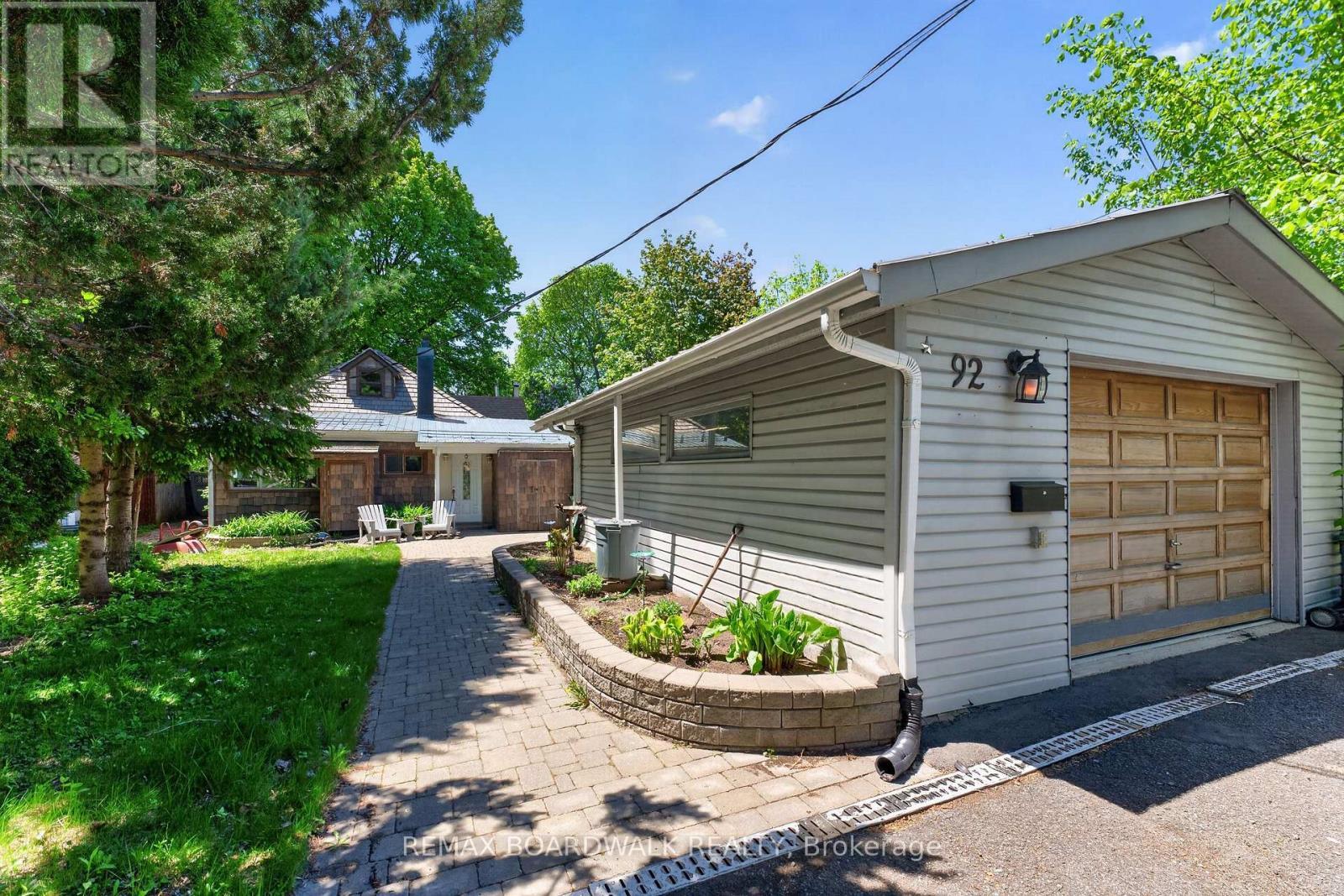 Interlock Leading to the Front Door - 92 Orvigale Road, Ottawa, ON - Outdoor