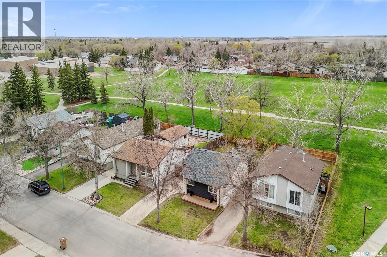 782 Hayworth Crescent N, Regina, SK - Outdoor