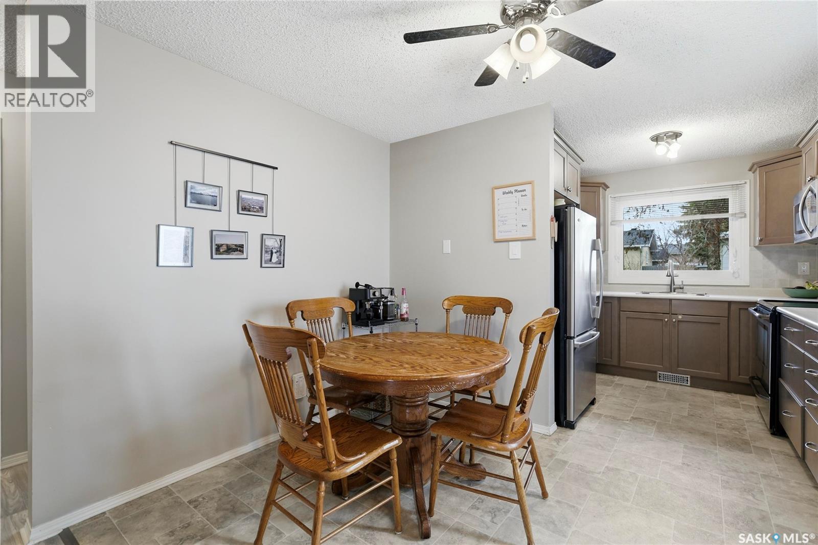 782 Hayworth Crescent N, Regina, SK - Indoor