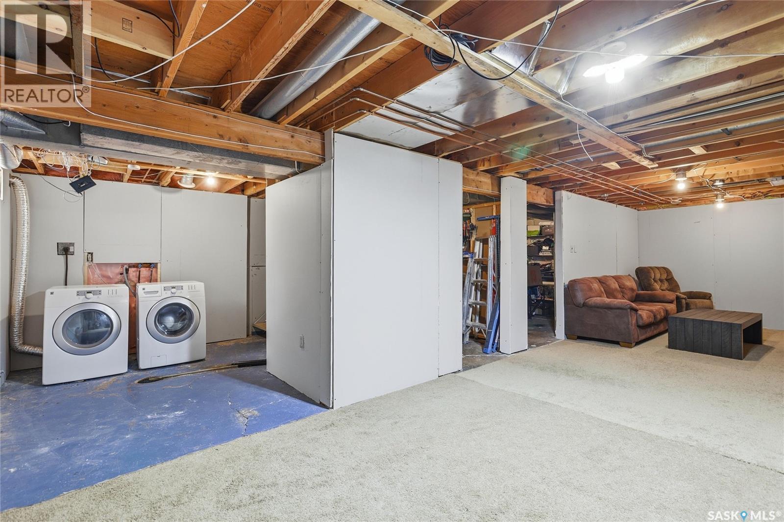 782 Hayworth Crescent N, Regina, SK - Indoor