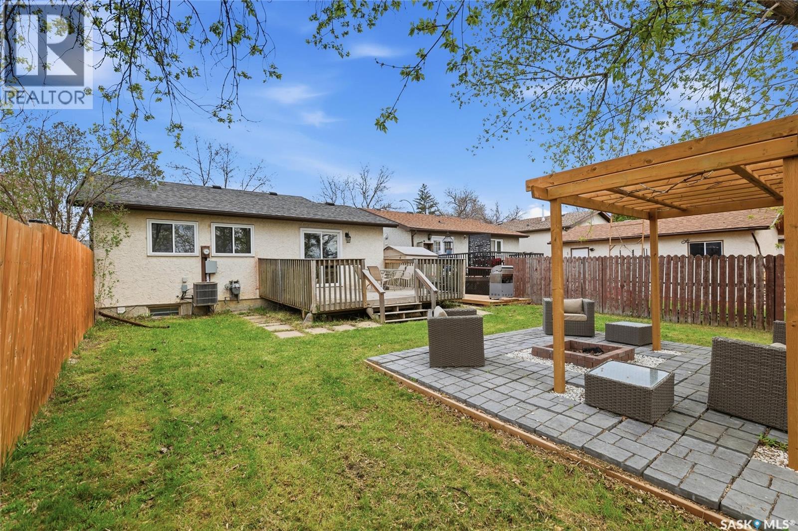 782 Hayworth Crescent N, Regina, SK - Outdoor With Deck Patio Veranda
