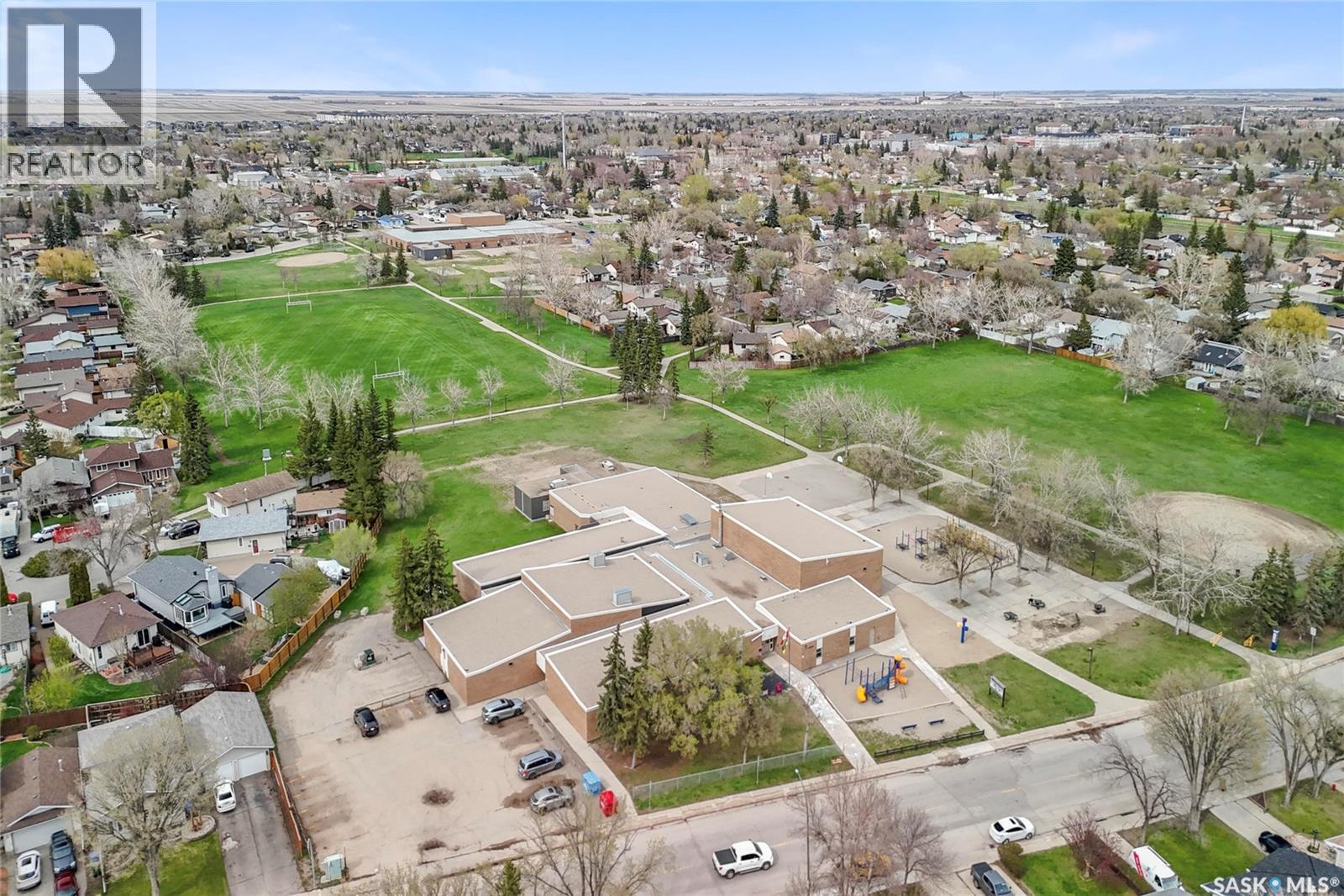 782 Hayworth Crescent N, Regina, SK - Outdoor With View
