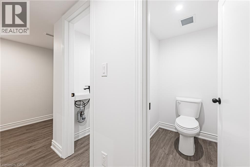 1127 Main Street E, Hamilton, ON