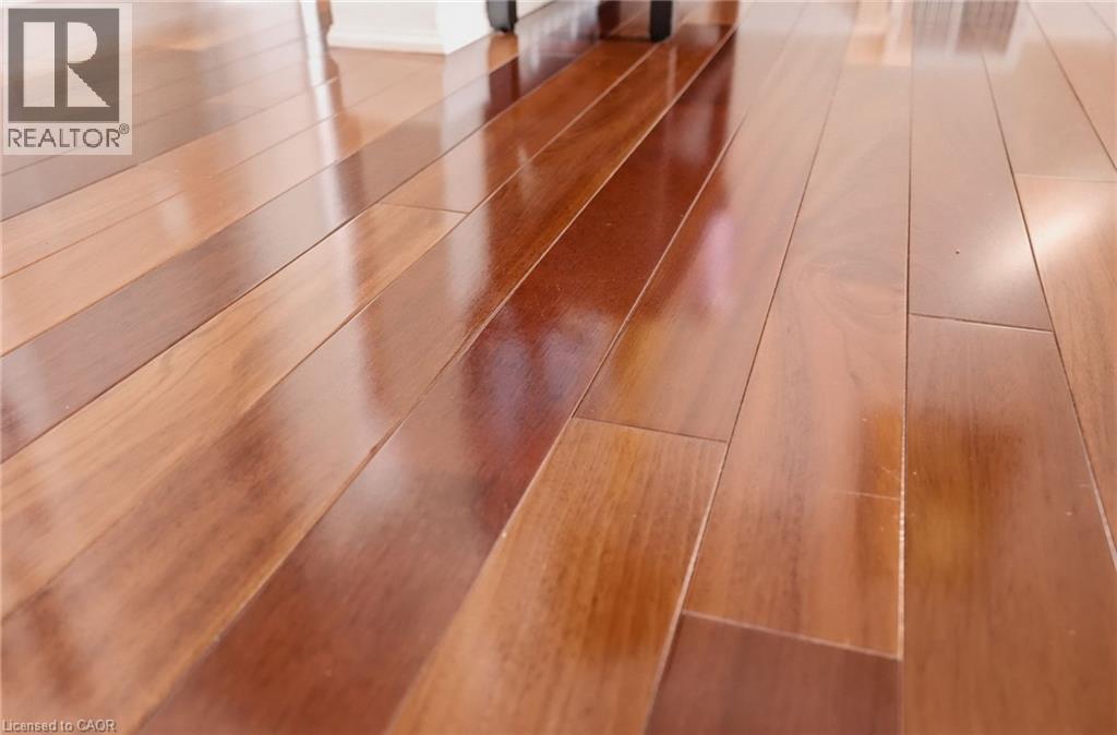 848 Upper Wellington Street, Hamilton, ON - Indoor
