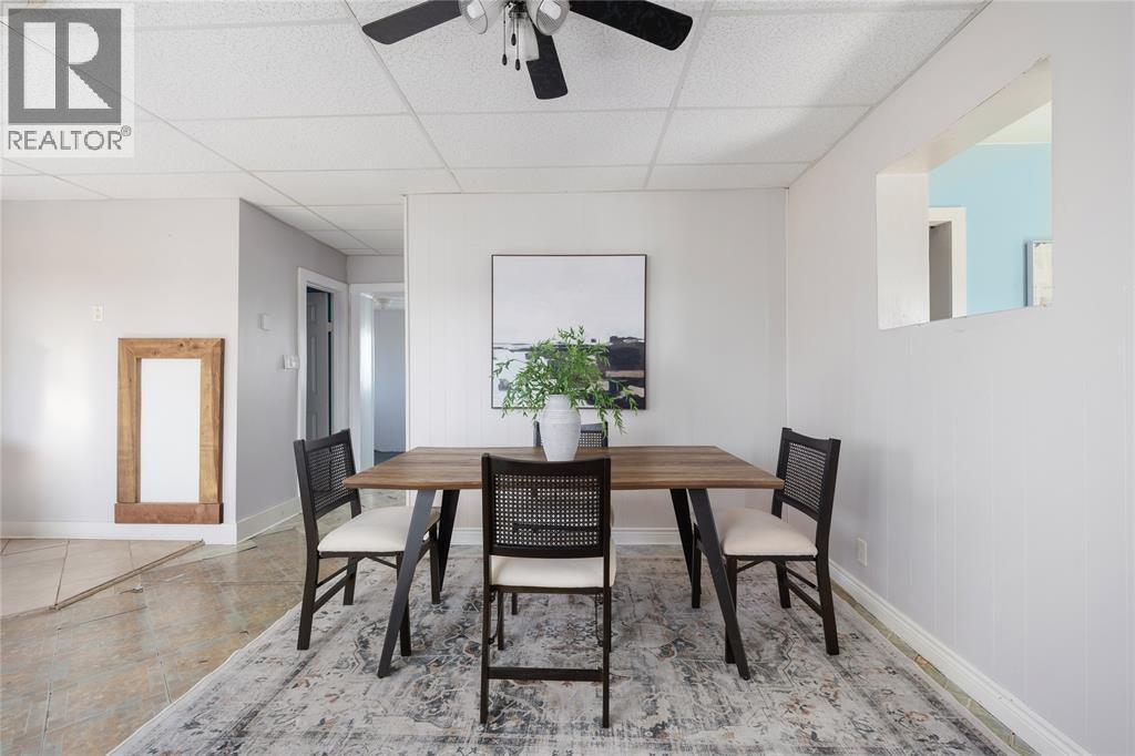 1224 Brigden Road, Sombra, ON - Indoor Photo Showing Dining Room