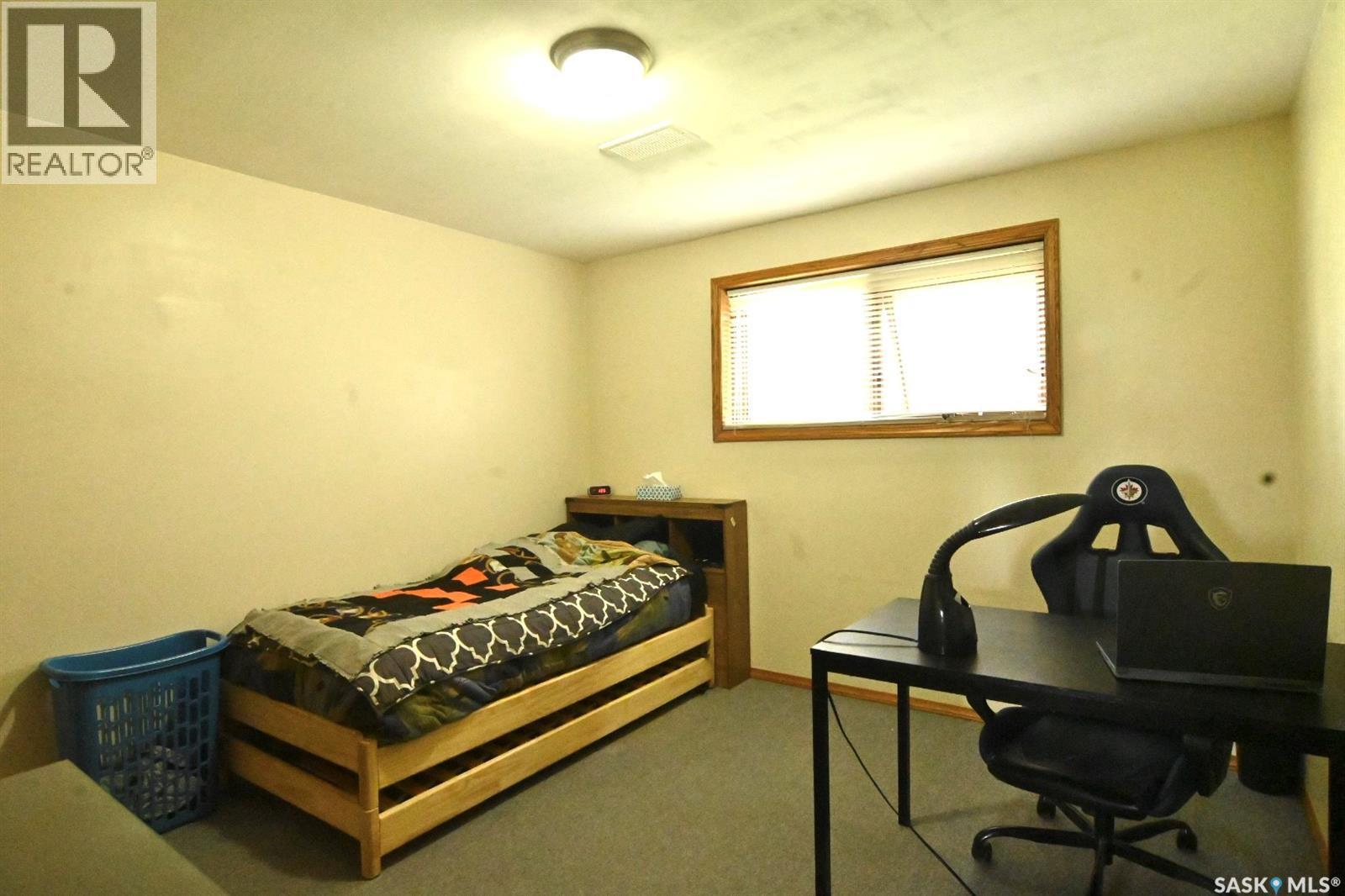 311 Walter Scott Avenue, Hanley, SK - Indoor Photo Showing Bedroom