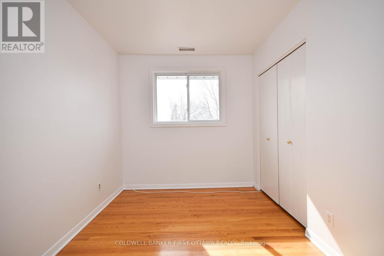 main floor bedroom - 2061 Balharrie Avenue, Ottawa, ON