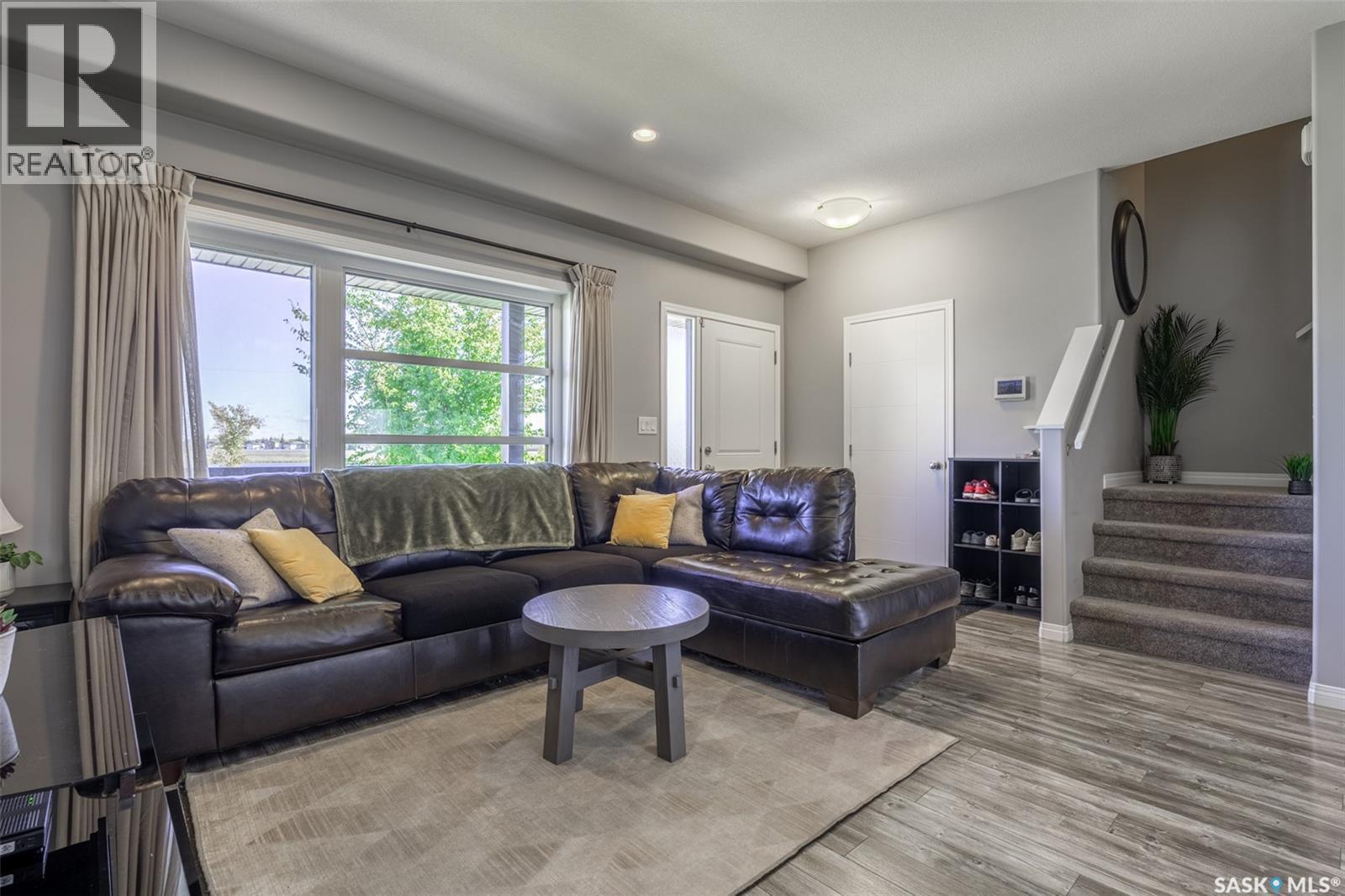 4119 33Rd Street W, Saskatoon, SK - Indoor Photo Showing Living Room