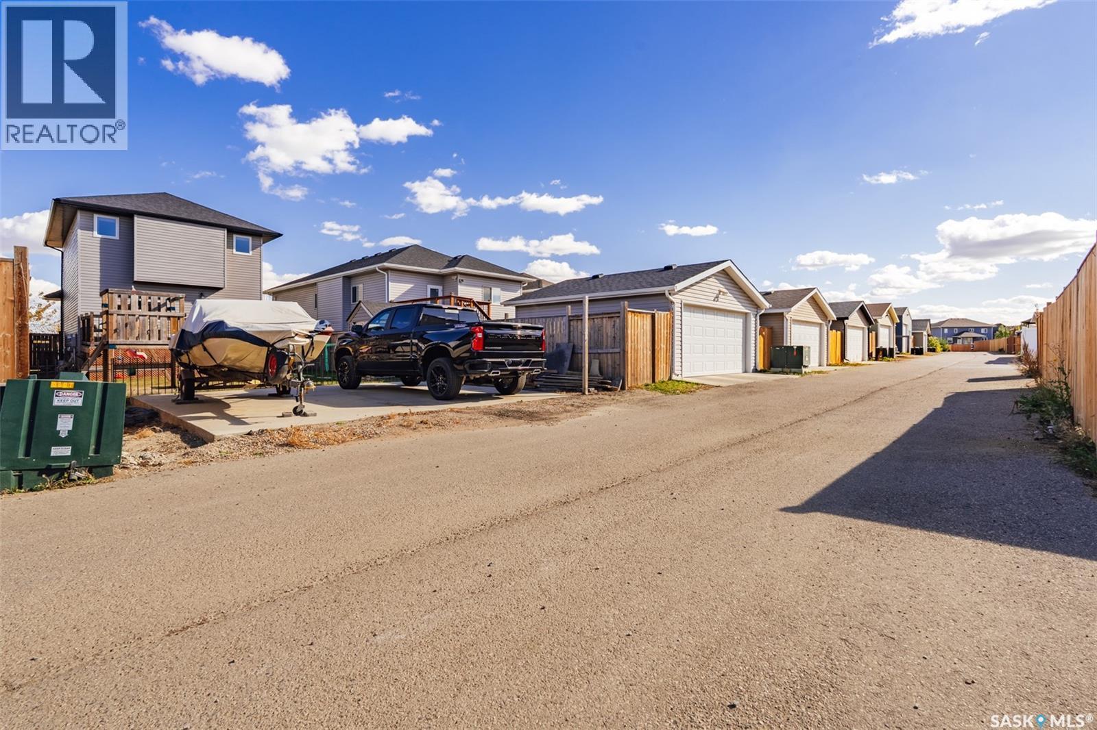 4119 33Rd Street W, Saskatoon, SK - Outdoor