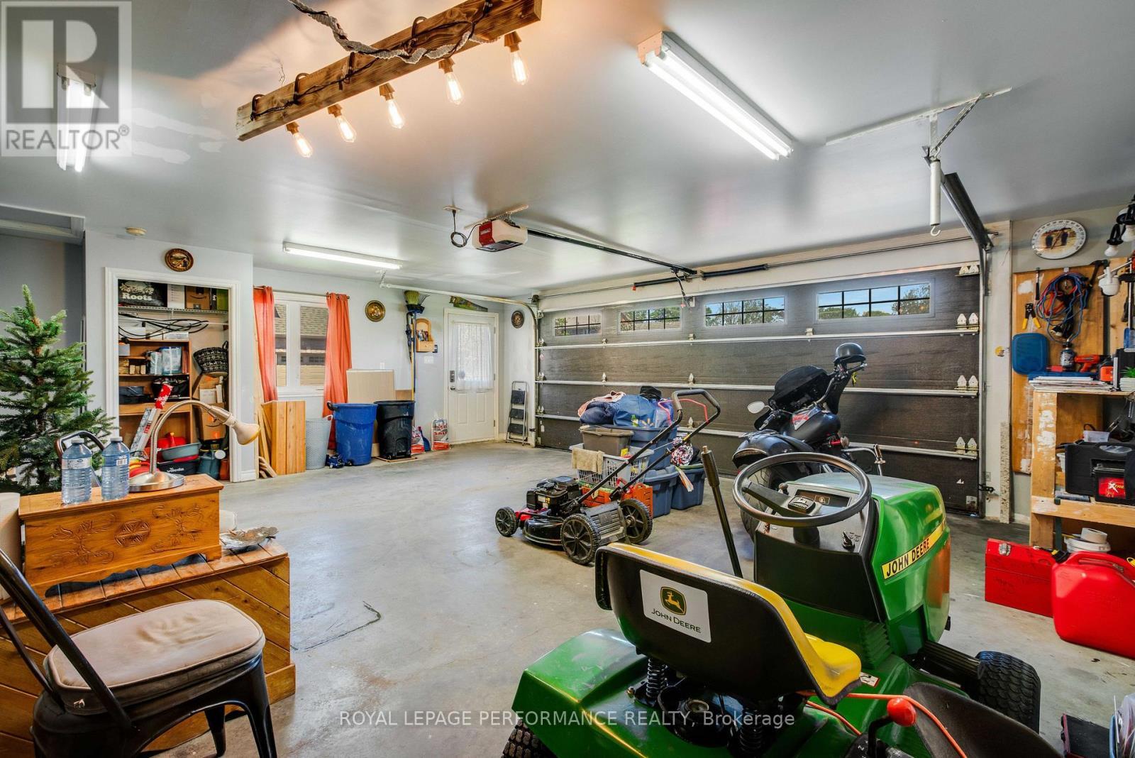 88 Pendleton Street, Champlain, ON - Indoor Photo Showing Other Room