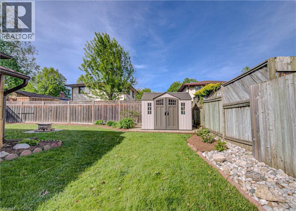 119 Martinglen Crescent, Kitchener, ON - Outdoor